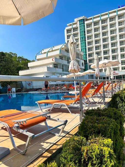 Berlin Golden Beach Romance Златни пясъци Екстериор снимка
